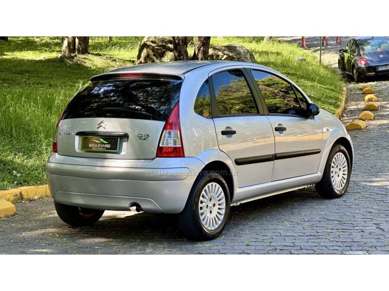 CITROËN - C3 - 2010/2011 - Prata - R$ 26.900,00
