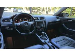 VOLKSWAGEN - JETTA - 2016/2016 - Preta - R$ 92.900,00