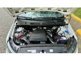 VOLKSWAGEN - FOX - 2015/2016 - Branca - R$ 52.900,00