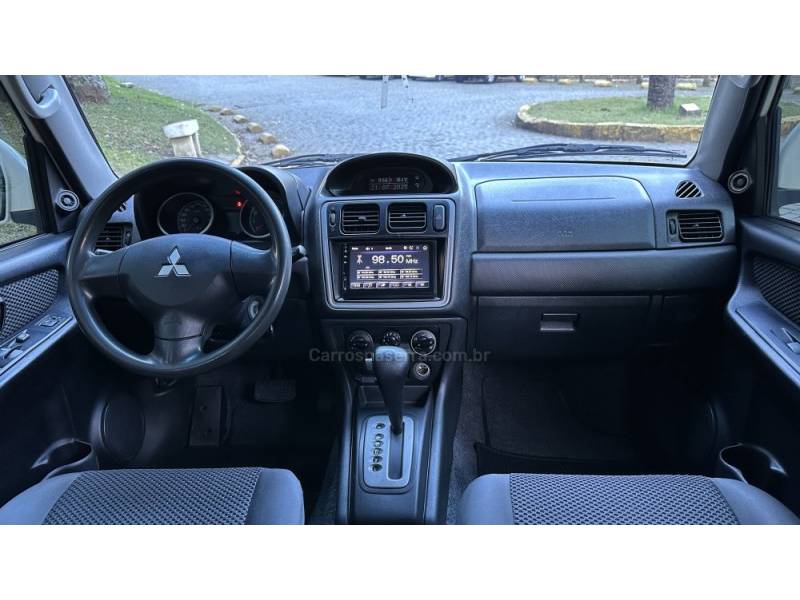 MITSUBISHI - PAJERO TR4 - 2010/2010 - Branca - R$ 59.900,00