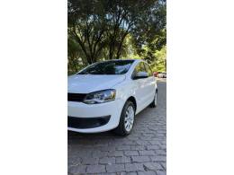 VOLKSWAGEN - FOX - 2012/2013 - Branca - R$ 39.900,00