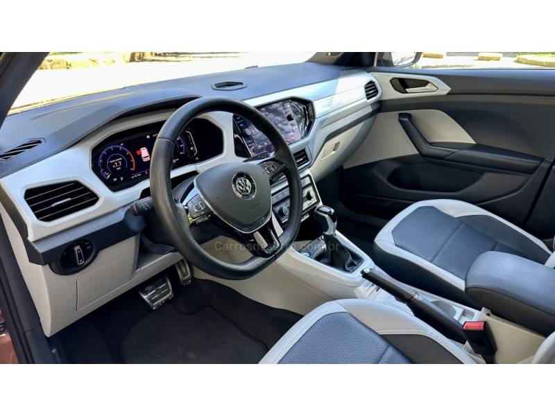 VOLKSWAGEN - T-CROSS - 2019/2020 - Bronze - R$ 109.900,00