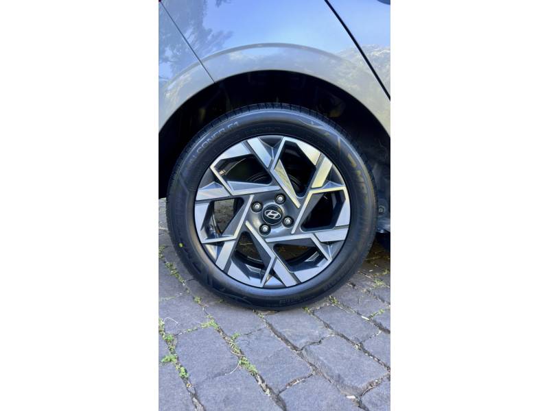 HYUNDAI - HB20 - 2023/2024 - Cinza - R$ 80.900,00