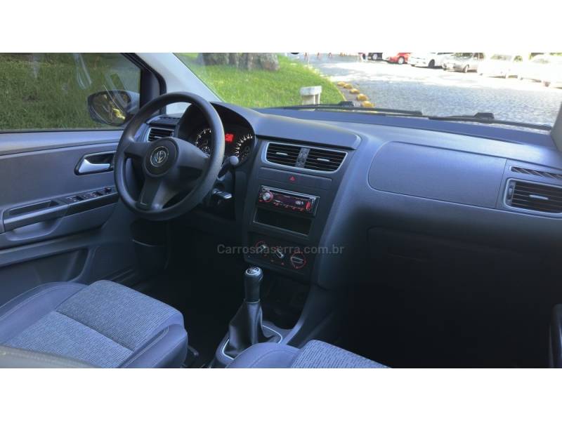 VOLKSWAGEN - FOX - 2012/2013 - Branca - R$ 39.900,00