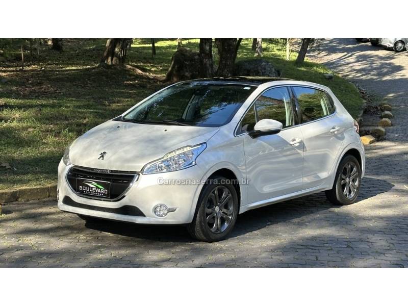 PEUGEOT - 208 - 2015/2015 - Branca - R$ 49.900,00