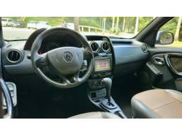 RENAULT - DUSTER - 2015/2016 - Branca - R$ 59.900,00