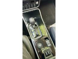 MITSUBISHI - OUTLANDER - 2017/2018 - Branca - R$ 119.000,00