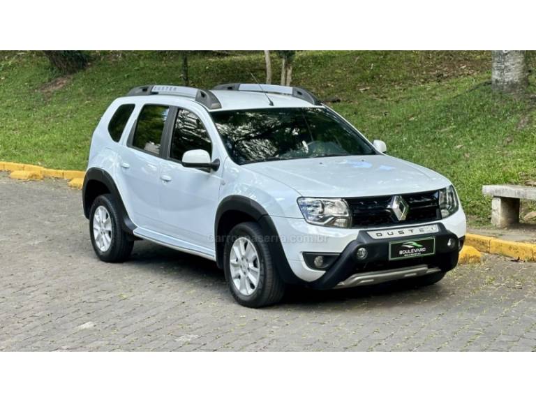RENAULT - DUSTER - 2015/2016 - Branca - R$ 59.900,00