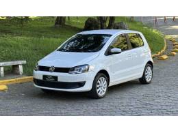 VOLKSWAGEN - FOX - 2012/2013 - Branca - R$ 39.900,00