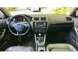 VOLKSWAGEN - JETTA - 2016/2016 - Branca - R$ 96.500,00
