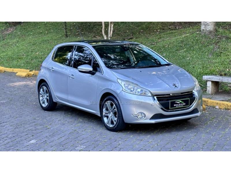 PEUGEOT - 208 - 2014/2015 - Prata - R$ 44.900,00