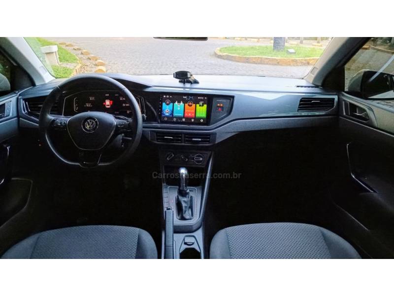 VOLKSWAGEN - POLO - 2019/2020 - Branca - R$ 75.000,00