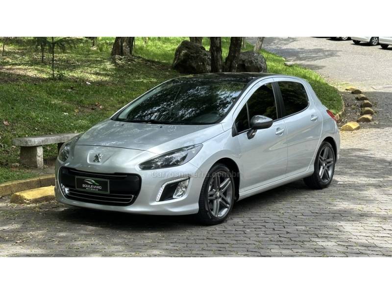 PEUGEOT - 308 - 2013/2014 - Prata - R$ 42.500,00
