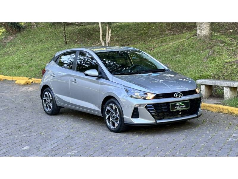 HYUNDAI - HB20 - 2023/2024 - Cinza - R$ 80.900,00