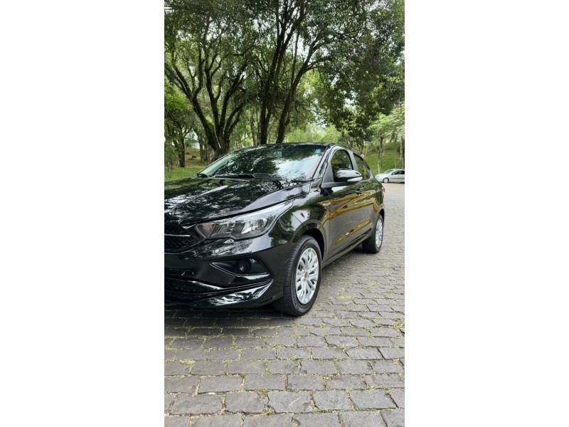 FIAT - CRONOS - 2018/2019 - Preta - R$ 49.900,00
