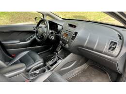 KIA MOTORS - CERATO - 2016/2017 - Cinza - R$ 69.900,00