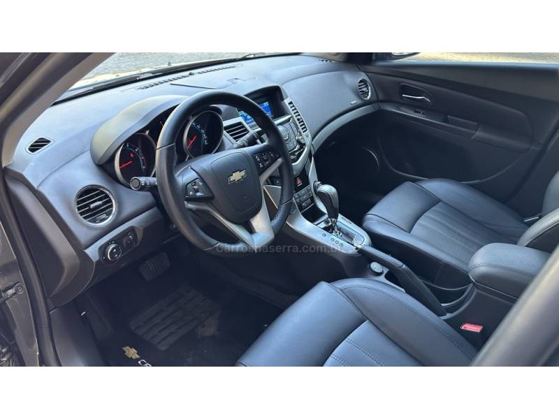 CHEVROLET - CRUZE - 2015/2016 - Cinza - R$ 69.900,00