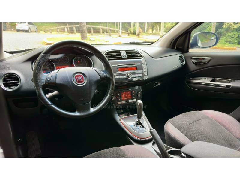 FIAT - BRAVO - 2012/2013 - Branca - R$ 35.900,00