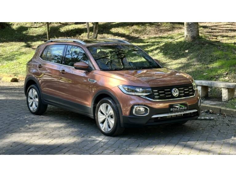 VOLKSWAGEN - T-CROSS - 2019/2020 - Bronze - R$ 109.900,00