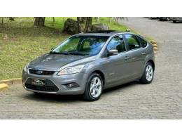 FORD - FOCUS - 2013/2013 - Cinza - R$ 49.900,00