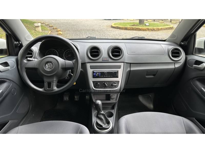 VOLKSWAGEN - GOL - 2016/2016 - Branca - R$ 38.000,00