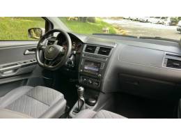 VOLKSWAGEN - FOX - 2015/2016 - Branca - R$ 52.900,00