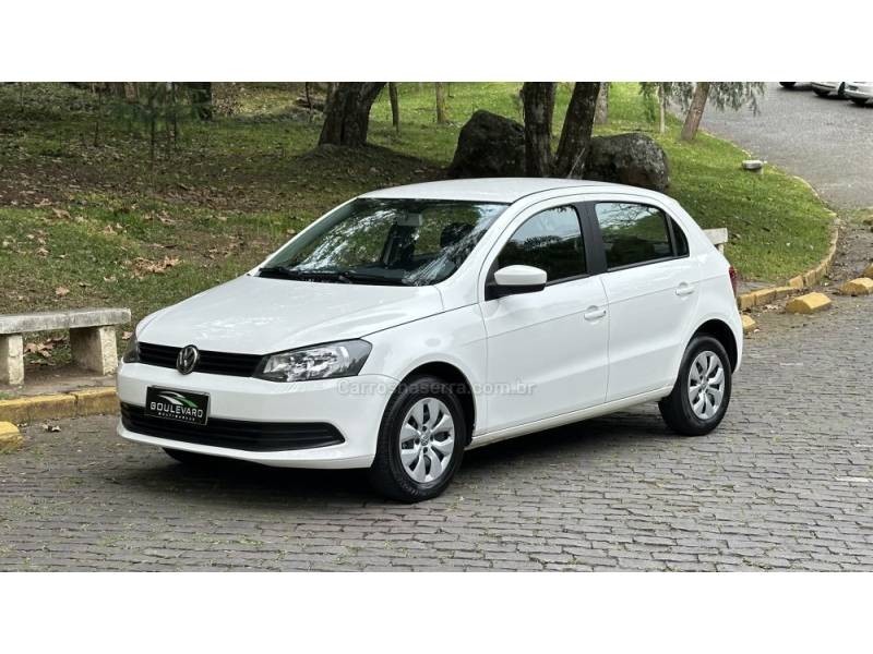 VOLKSWAGEN - GOL - 2016/2016 - Branca - R$ 38.000,00