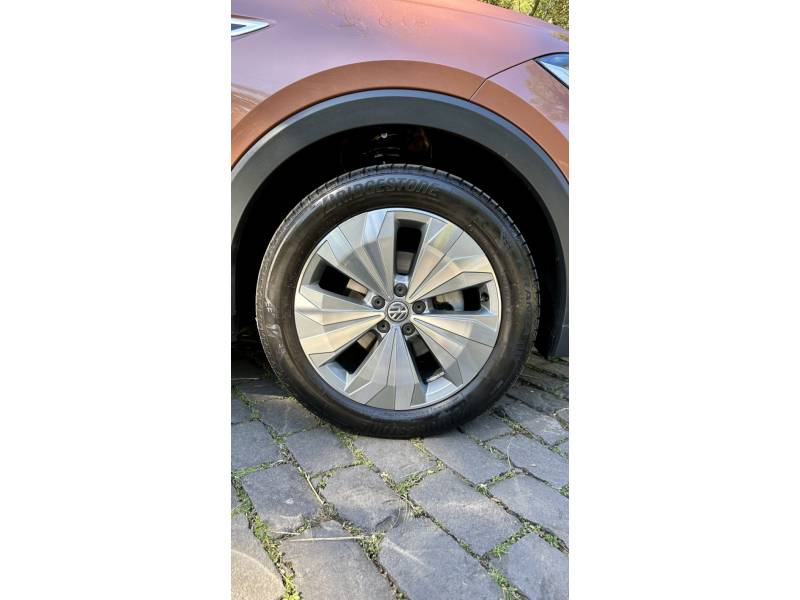 VOLKSWAGEN - T-CROSS - 2019/2020 - Bronze - R$ 109.900,00