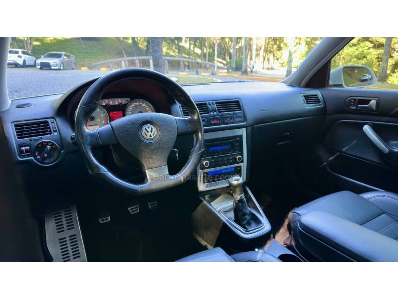 VOLKSWAGEN - GOLF - 2011/2012 - Branca - R$ 57.900,00