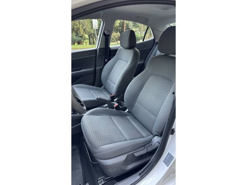 HYUNDAI - HB20S - 2022/2022 - Branca - R$ 60.000,00