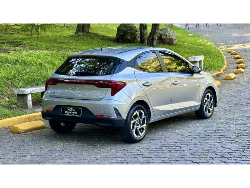 HYUNDAI - HB20 - 2023/2024 - Cinza - R$ 80.900,00