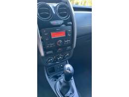 RENAULT - DUSTER OROCH - 2017/2018 - Branca - R$ 71.000,00