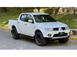 MITSUBISHI - L200 TRITON - 2013/2013 - Branca - R$ 114.900,00