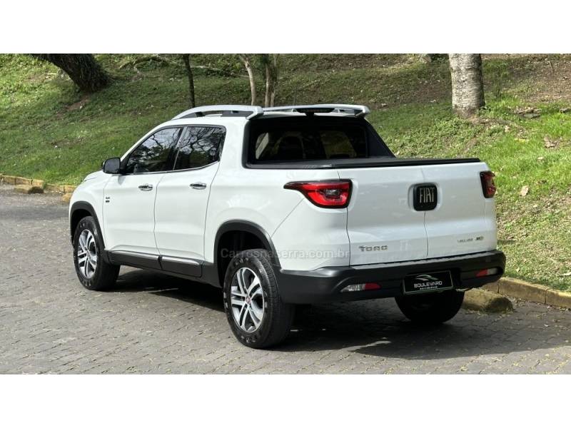 FIAT - TORO - 2017/2018 - Branca - R$ 91.900,00