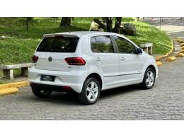 VOLKSWAGEN - FOX - 2015/2016 - Branca - R$ 52.900,00