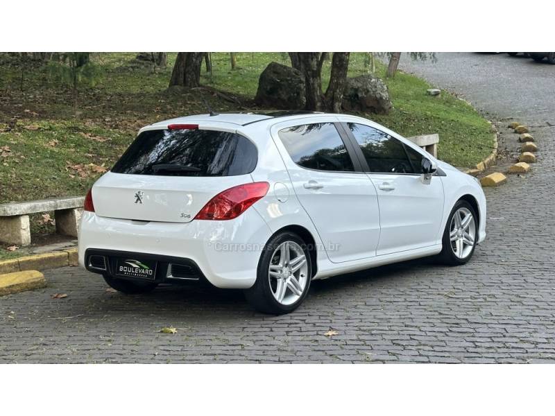 PEUGEOT - 308 - 2012/2013 - Branca - R$ 37.900,00