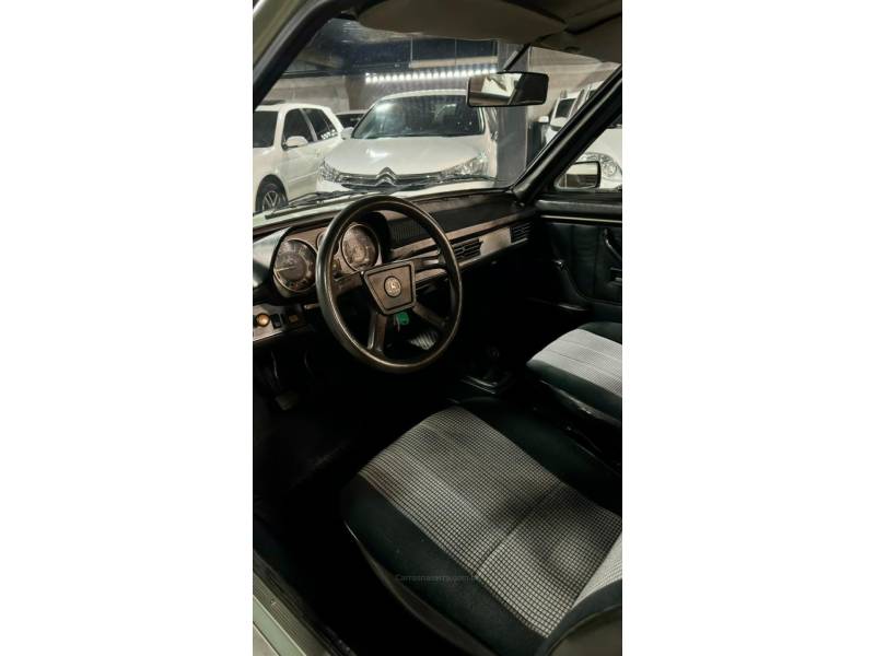 VOLKSWAGEN - PASSAT - 1983/1983 - Verde - R$ 29.900,00