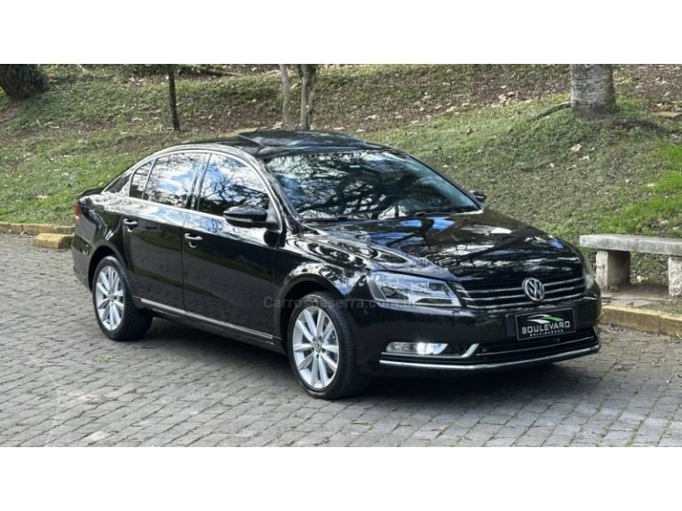 VOLKSWAGEN - PASSAT - 2012/2012 - Preta - R$ 66.900,00