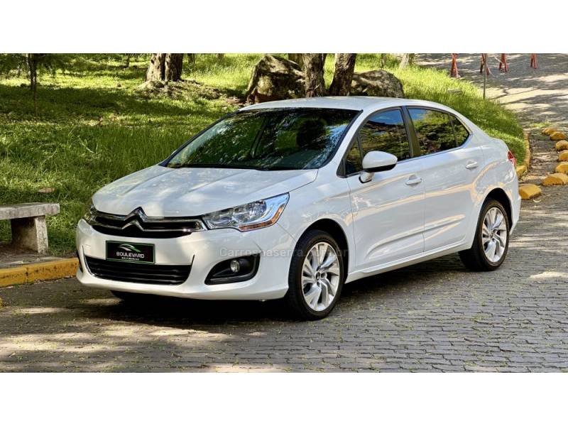 CITROËN - C4 LOUNGE - 2015/2015 - Branca - R$ 47.900,00