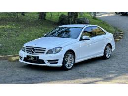 MERCEDES-BENZ - C 200 - 2013/2014 - Branca - R$ 79.000,00