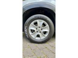 RENAULT - DUSTER - 2015/2016 - Branca - R$ 59.900,00