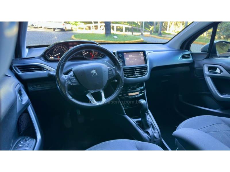 PEUGEOT - 208 - 2014/2015 - Prata - R$ 44.900,00