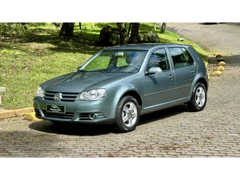 VOLKSWAGEN - GOLF - 2008/2009 - Verde - R$ 42.900,00