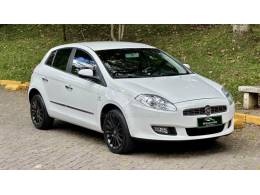 FIAT - BRAVO - 2012/2013 - Branca - R$ 35.900,00