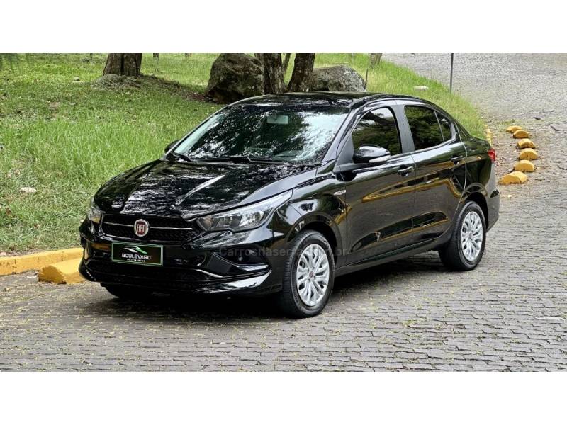 FIAT - CRONOS - 2018/2019 - Preta - R$ 49.900,00