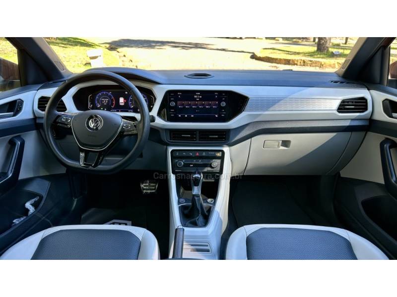 VOLKSWAGEN - T-CROSS - 2019/2020 - Bronze - R$ 109.000,00