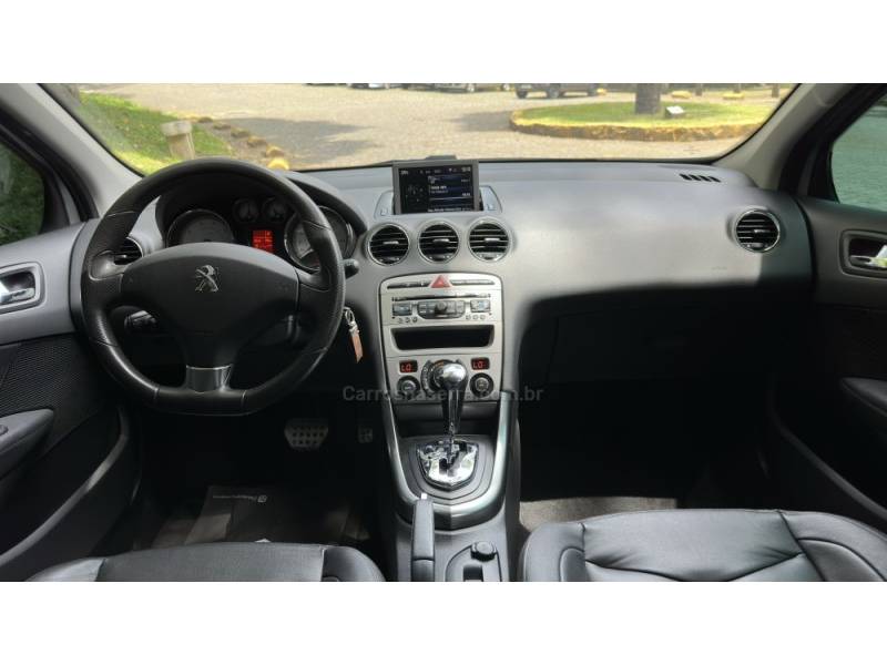 PEUGEOT - 308 - 2013/2014 - Prata - R$ 42.500,00