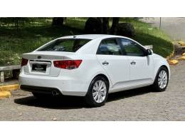 KIA MOTORS - CERATO - 2011/2012 - Branca - R$ 50.900,00