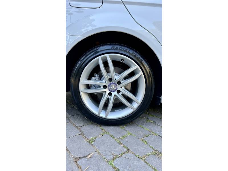 MERCEDES-BENZ - C 200 - 2013/2014 - Branca - R$ 79.900,00