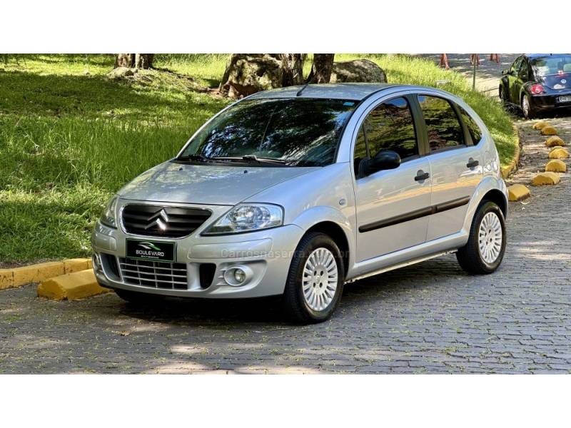 CITROËN - C3 - 2010/2011 - Prata - R$ 26.900,00